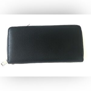 Black Faux‎ Leather Wallet. Zipper. Card organizer.